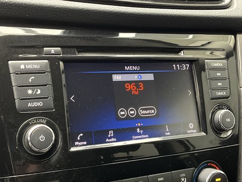 Used 2020 Nissan Rogue Sport S AWD/4WD image 16