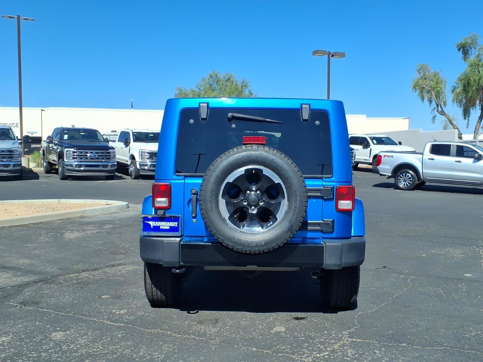 Used 2014 Jeep Wrangler Unlimited Sahara AWD/4WD image 5