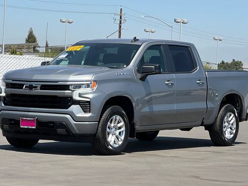 Used 2024 Chevrolet Silverado 1500 RST RWD image 9