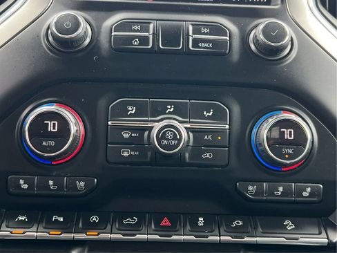 Used 2019 Chevrolet Silverado 1500 LTZ AWD/4WD image 41