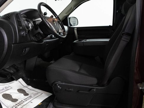 Used 2013 Chevrolet Silverado 2500 LT w/ Interior Plus Package image 13