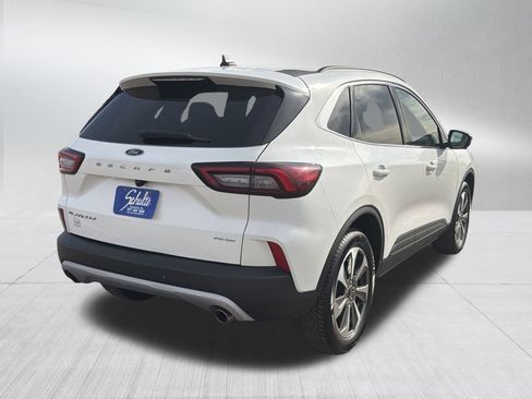 Used 2024 Ford Escape Platinum image 7