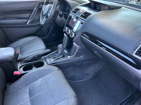 Used 2017 Subaru Forester 2.5i Touring AWD/4WD image 16