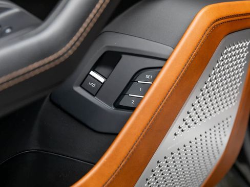 Used 2022 Lamborghini Urus image 28