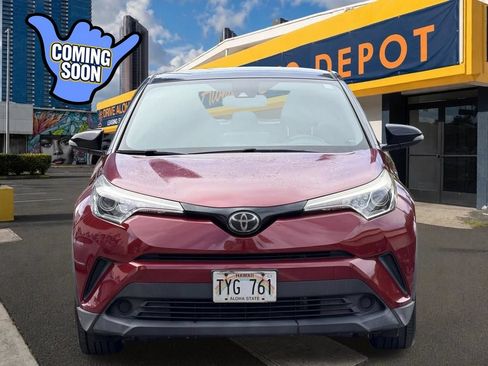 Used 2019 Toyota C-HR FWD image 7