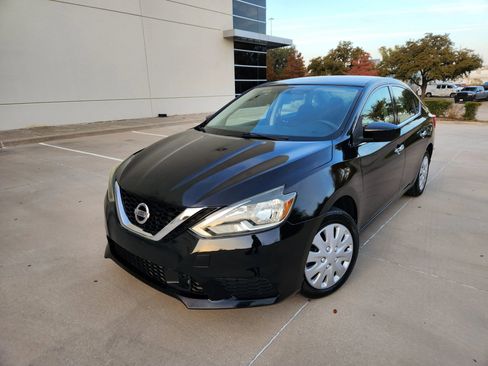 Used 2018 Nissan Sentra S image 8