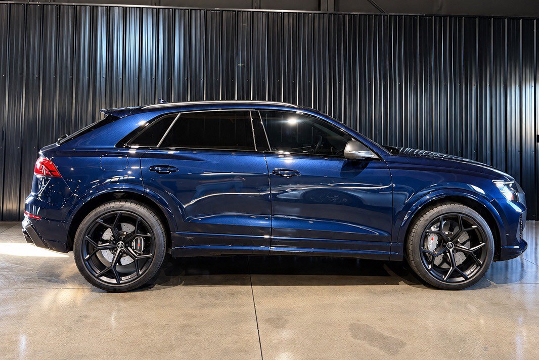 Used 2025 Audi RS Q8 performance AWD/4WD image 1