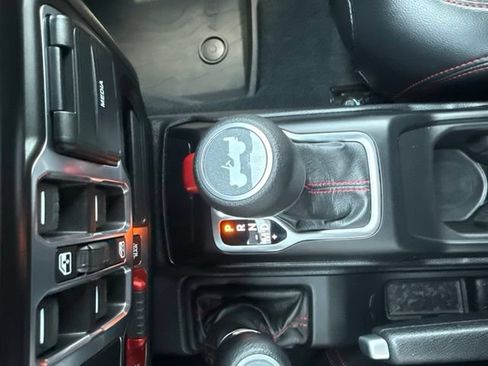 Used 2020 Jeep Wrangler Unlimited Rubicon AWD/4WD image 14