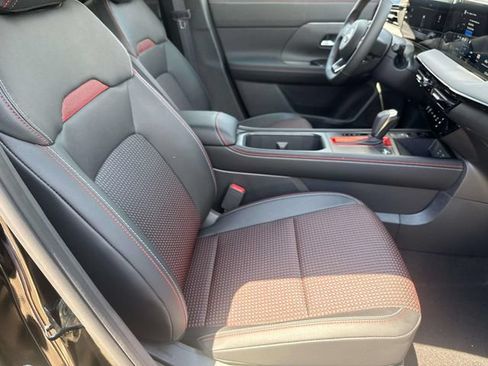 New 2026 Nissan Kicks SR FWD image 13