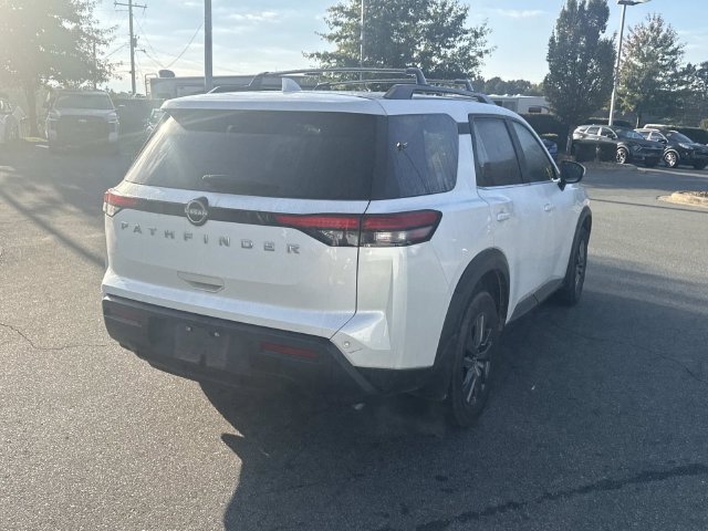 Used 2025 Nissan Pathfinder SV FWD image 8