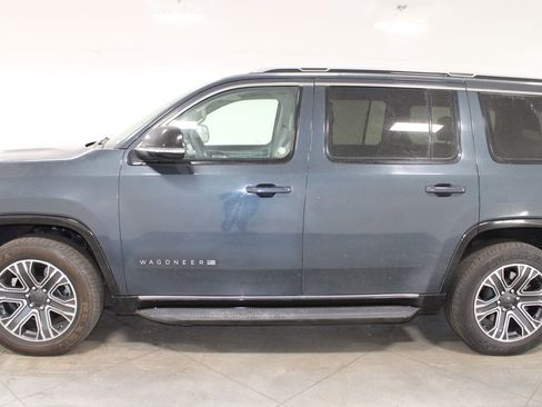 Used 2024 Jeep Wagoneer Series II image 6