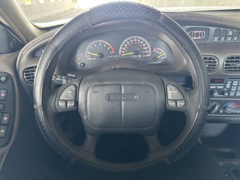 Used 1997 Pontiac Grand Prix GT w/ Opt Pkg FWD image 10