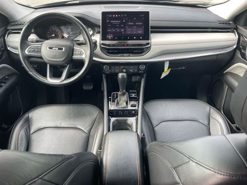 Used 2022 Jeep Compass Limited image 12