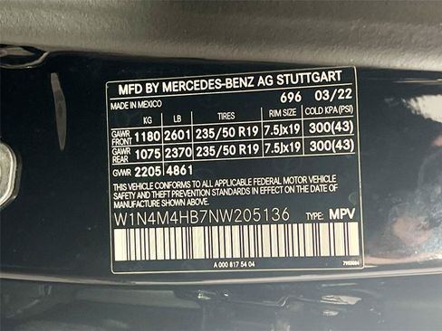 Used 2022 Mercedes-Benz GLB 250 4MATIC image 33
