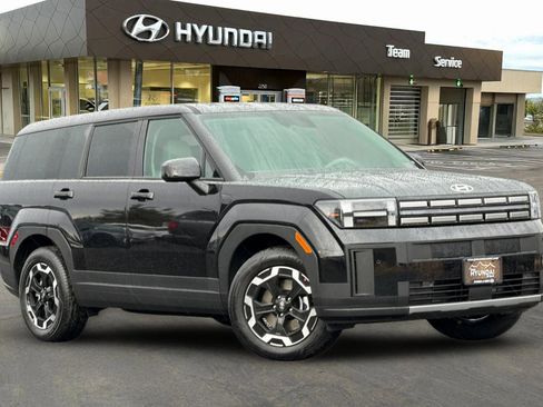 New 2026 Hyundai Santa Fe SE image 2