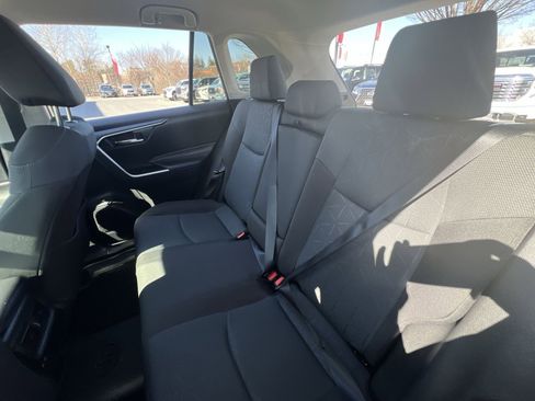 Used 2025 Toyota RAV4 XLE image 23