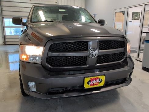 Used 2015 RAM 1500 Express image 31