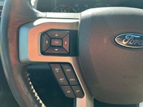 Used 2015 Ford F150 King Ranch w/ Equipment Group 601A Luxury AWD/4WD image 21