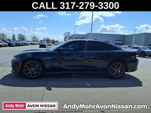 Used 2019 Dodge Charger R/T w/ Plus Group RWD image 5