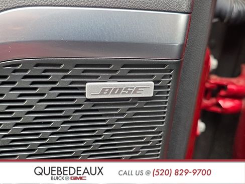 Used 2025 Buick Enclave Sport Touring w/ Power Package FWD image 10