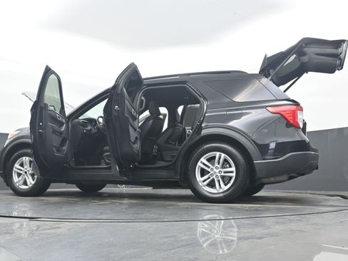Used 2020 Ford Explorer XLT w/ Class III Trailer Tow Package image 45