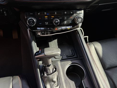 Used 2023 Dodge Durango R/T RWD image 24