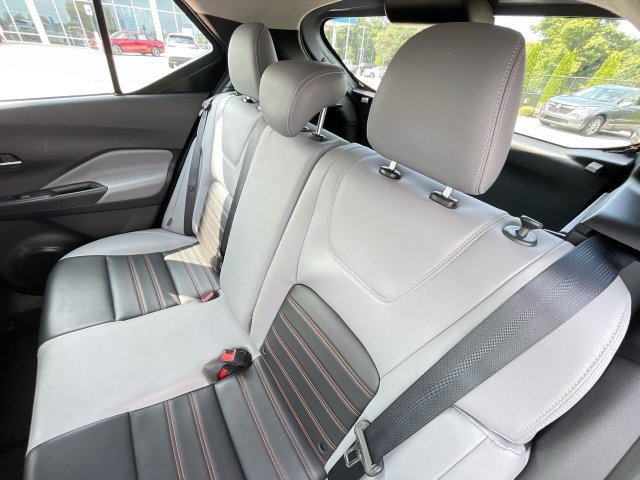 Used 2023 Nissan Kicks SR w/ SR Premium Package FWD image 14