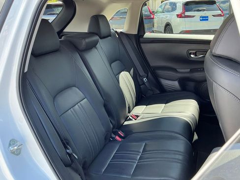 Certified 2025 Honda HR-V EX-L image 15