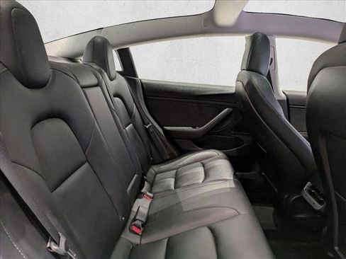 Used 2018 Tesla Model 3 Performance image 19