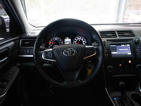 Used 2016 Toyota Camry SE image 21