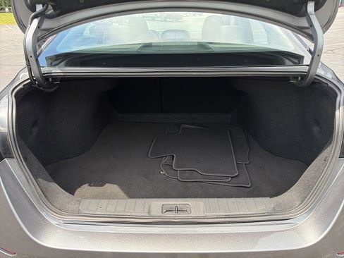 Used 2025 Nissan Sentra S FWD image 16