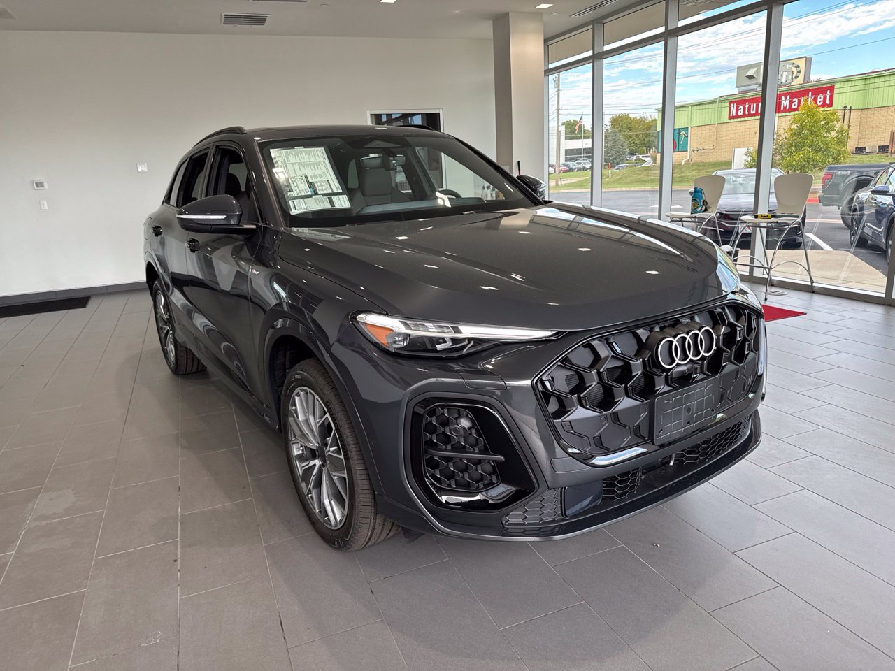 New 2026 Audi Q5 Premium Plus AWD/4WD image 2
