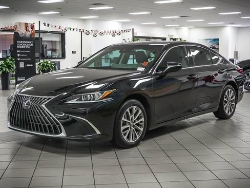 Certified 2024 Lexus ES 250 w/ Accessory Package (Z2) AWD/4WD image 4