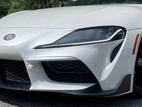 Used 2022 Toyota Supra RWD image 3