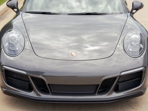 Used 2019 Porsche 911 Targa 4 GTS AWD/4WD image 24