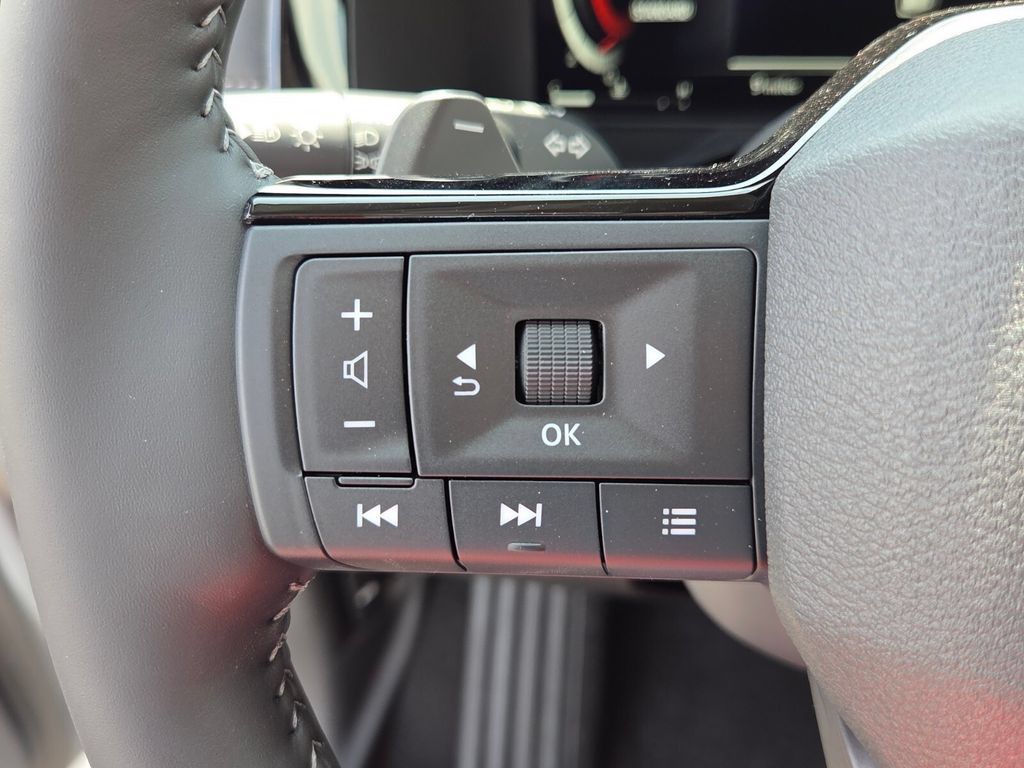 New 2026 Nissan Pathfinder SL w/ Cargo Package FWD image 25