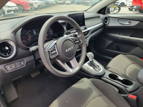 Certified 2024 Kia Forte LXS w/ LXS Technology Package FWD image 8