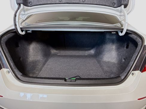 Used 2021 Honda Accord Sport image 35