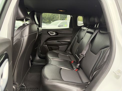 Certified 2026 Jeep Compass Latitude w/ Quick Order Package 29K AWD/4WD image 10