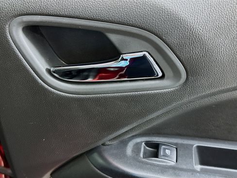 Used 2016 GMC Canyon SLT image 29