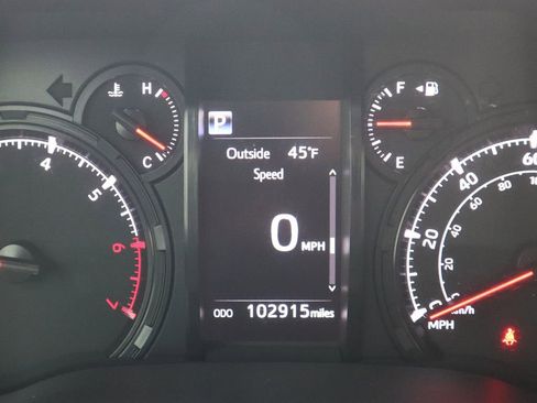 Used 2020 Toyota 4Runner SR5 image 22