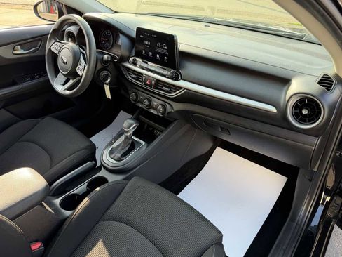 Used 2020 Kia Forte LXS image 17