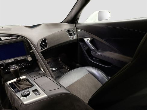 Used 2016 Chevrolet Corvette Stingray Convertible w/ 3LT Preferred Equipment Group image 24