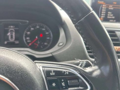 Used 2018 Audi Q3 2.0T Premium w/ Convenience Package AWD/4WD image 27