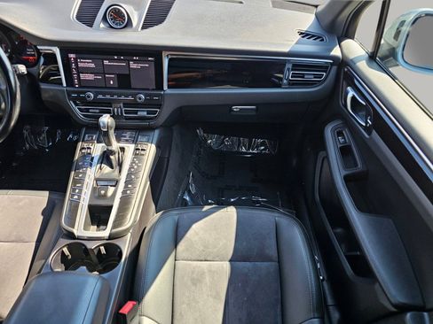 Used 2021 Porsche Macan Premium Pkg w/ Premium Package image 4