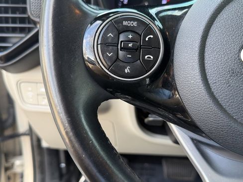 Used 2020 Kia Soul EX image 22