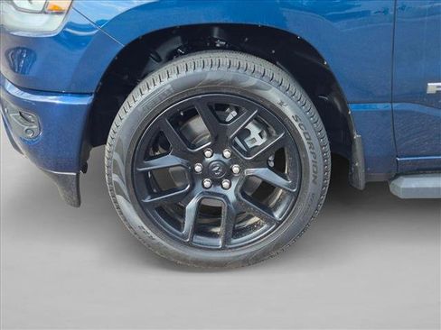 Used 2023 RAM 1500 Laramie AWD/4WD image 9