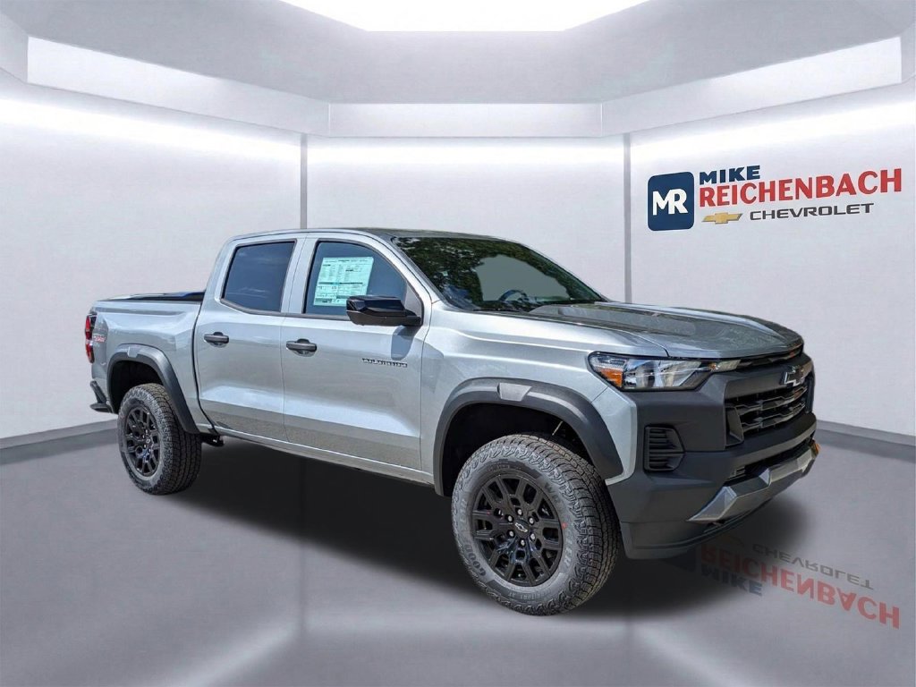 New 2026 Chevrolet Colorado Trail Boss AWD/4WD image 2