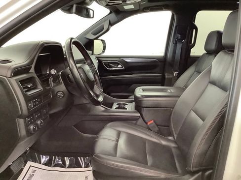 Used 2023 Chevrolet Suburban RST w/ Luxury Package AWD/4WD image 13