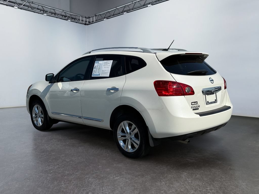 Used 2015 Nissan Rogue S w/ Convenience Package FWD image 5
